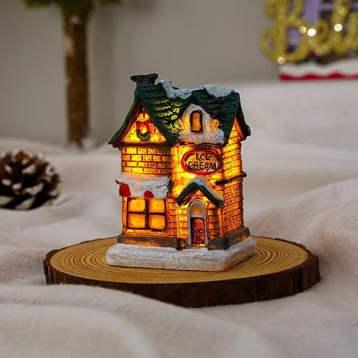 Del av en 6-delars julby i vinterlandskap med snöeffekt & lysande LED. En mysig juldekoration.
