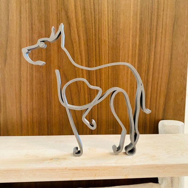 Stående hundskulptur i abstrakt metall, pryder hem och kontor stilfullt