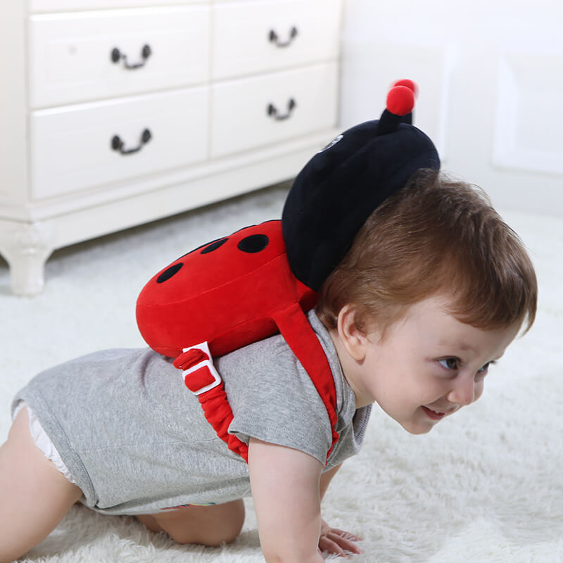 Babyhuvudskydd som ryggsäck, ger flexibilitet och skydd för småbarn som går