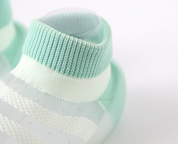 Sköna och lätta mesh babyskor, designade för optimal komfort för barn