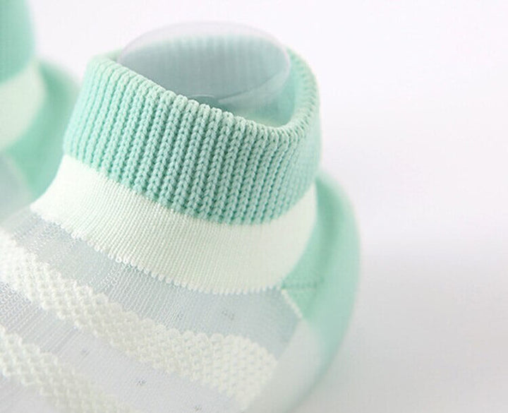 Sköna och lätta mesh babyskor, designade för optimal komfort för barn