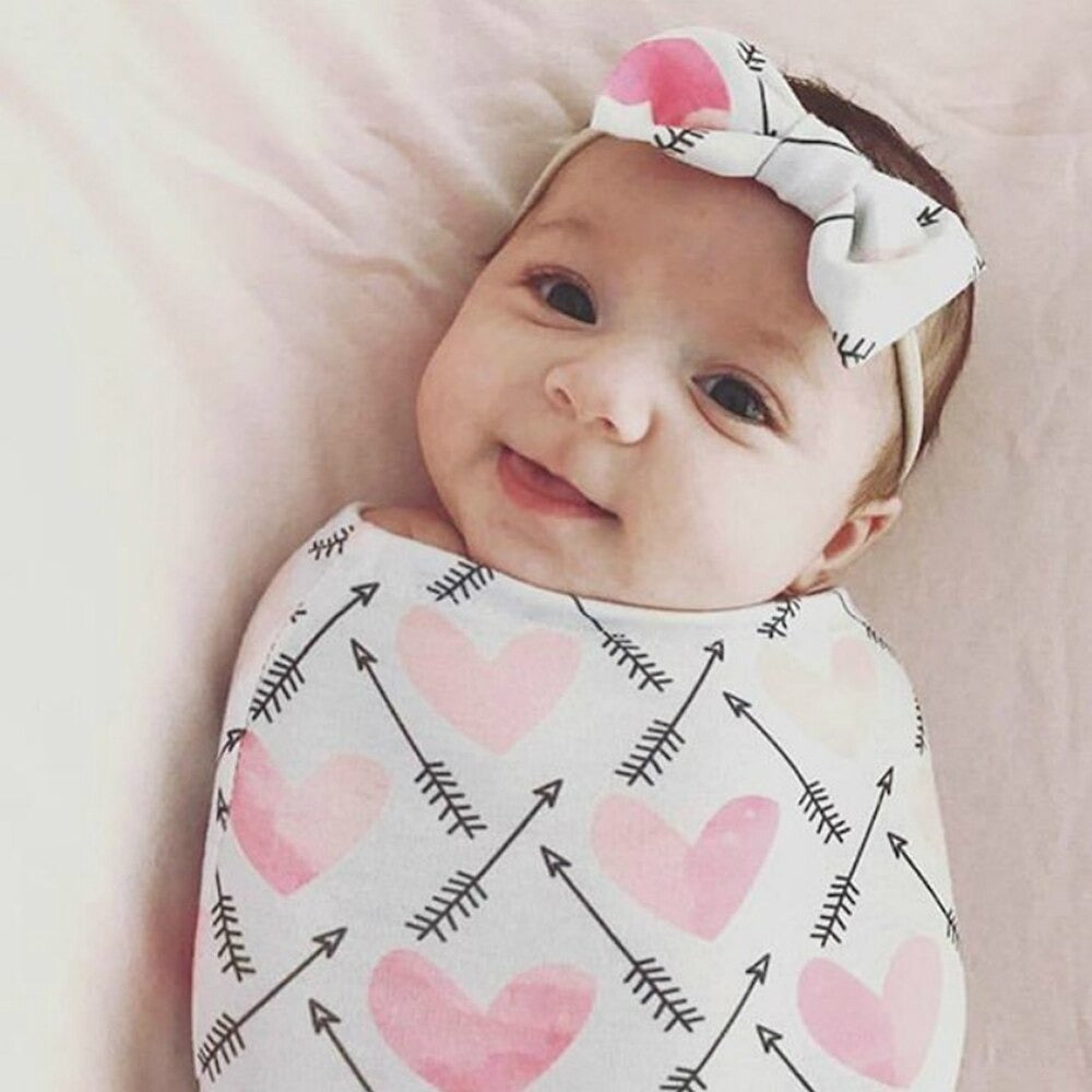 Babyfilt i ekologisk bomull, mysig swaddle för spädbarn med knutet huvudband