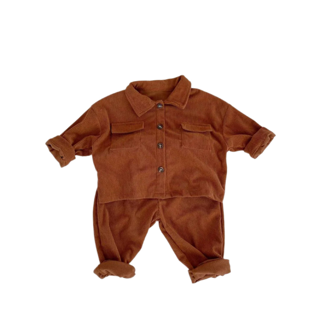 Barn Corduroy Set i brunt, en mjuk andningsbar overall för höst och vår lek