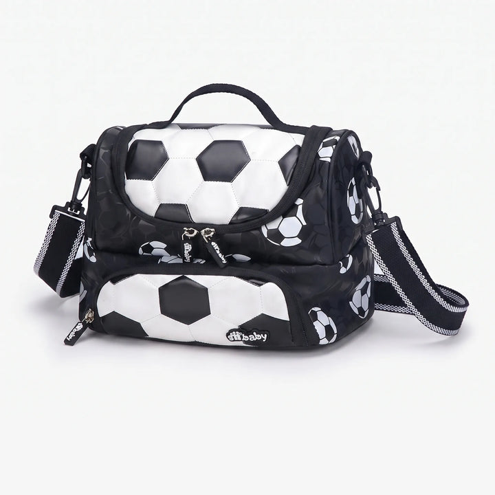 Hållbar barnryggsäck med fotbollstryck. Robust material för dagligt bruk i skola, lek och fritid.
