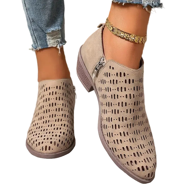 Beige luftiga ankelboots för kvinnor med utskärningar, bekväma vårskor med trendig design.