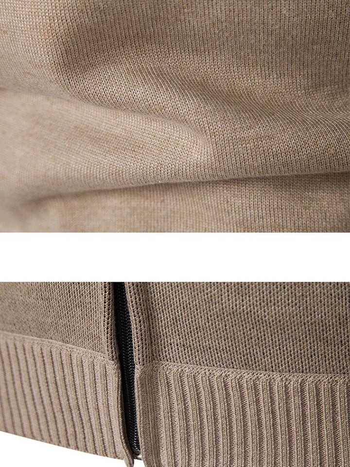 Man bär en modern beige casual herrblazer, visar upp den semi-formella och eleganta stilen.