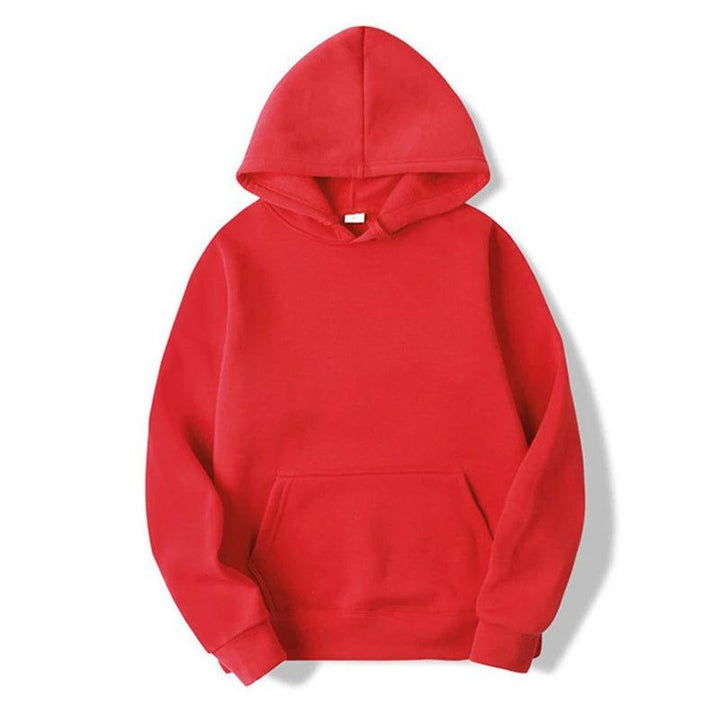Herrhoodie i vardagsmiljö, perfekt som vårkläder eller höstkläder. Bekväm pullover med fickor.