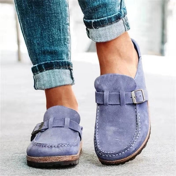 Fotriktiga damskor clogs för daglig användning. Bekväma träskor, slitstarka vardagsskor för dammode.