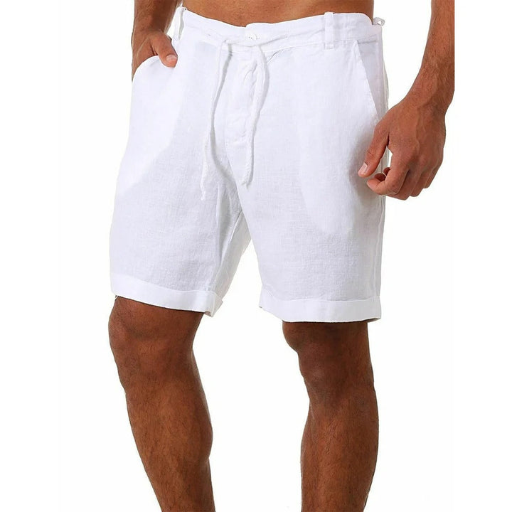 Enfärgad herrshorts för en bekväm och enkel sommarstil. Perfekt för casual fritid och herrmode.