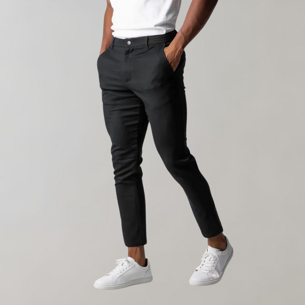 Moderna herrchinos som kombinerar komfort med stil. Perfekta bekväma casualbyxor för den medvetne mannen.