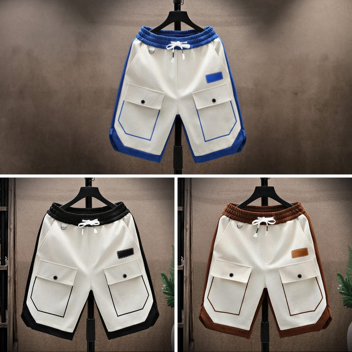 Urval av herrshorts i flera färger, perfekta som sommarshorts. Bekväma, knälånga och praktiska fritidsshorts.