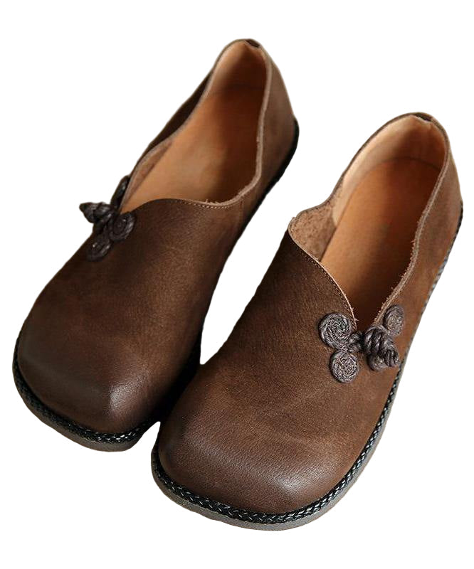 Bekväma ljusbruna loafers för kvinnor med gummisula. Stilrena vardagsskor, perfekta för vår och höst.