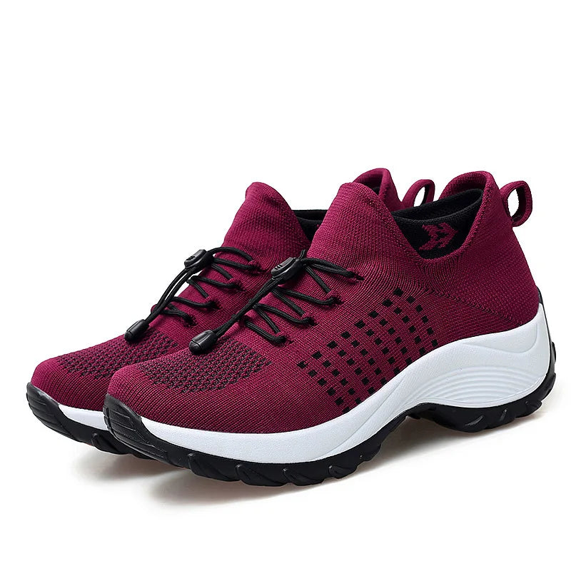 Stilrena plattformssneakers med modern design för dam, bekväma och trendiga fritidsskor.