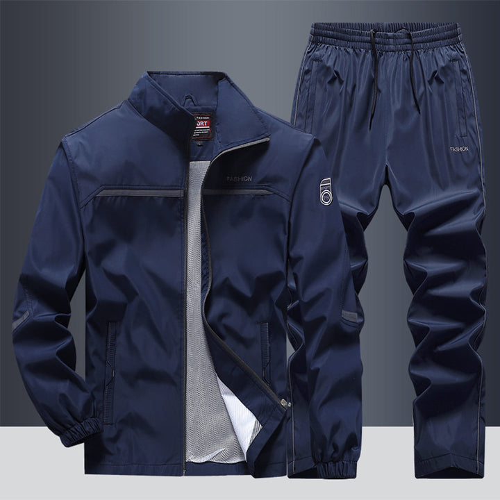 Herrars sportset för höstträning. Bekväma & funktionella träningskläder för jogging.