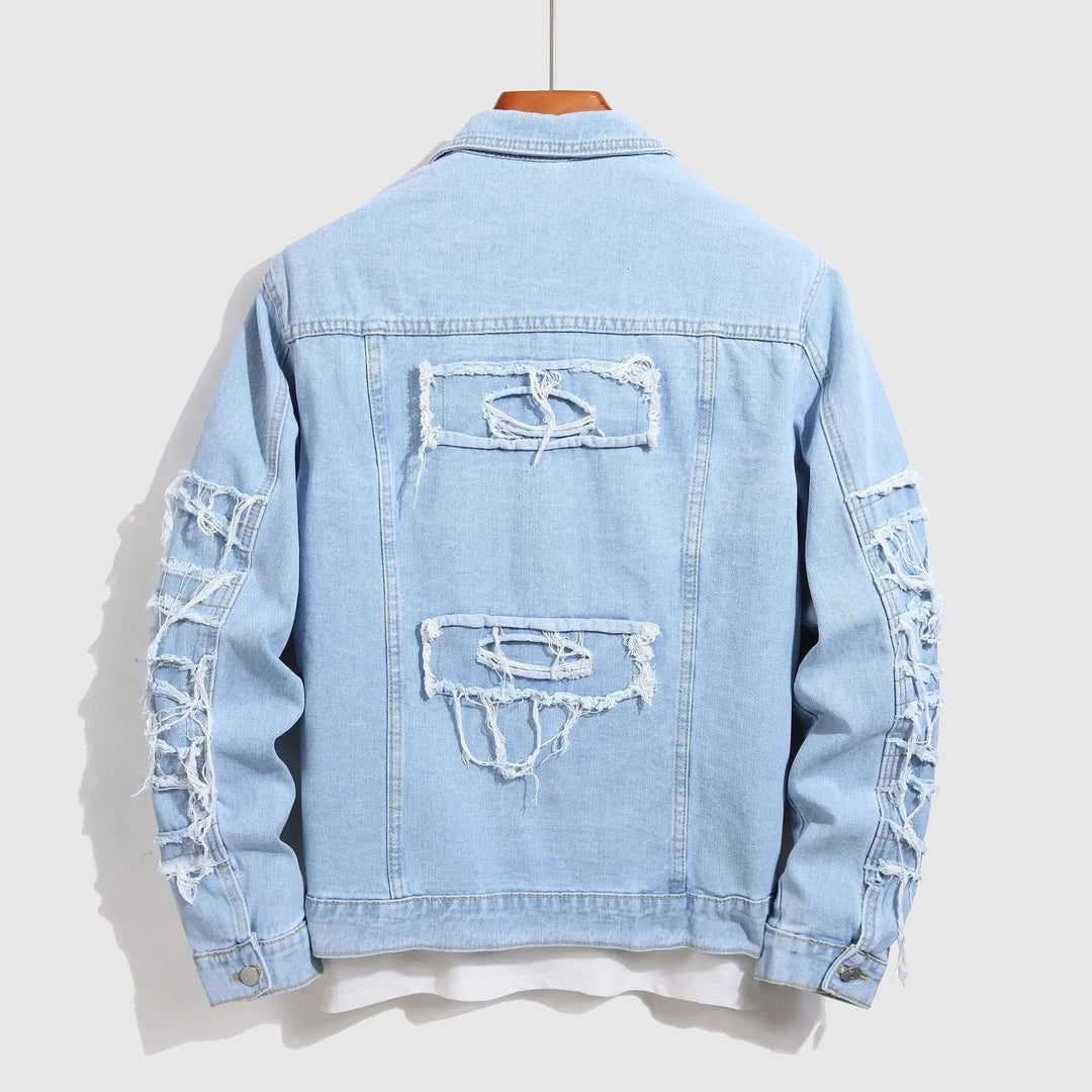 Herrarnas slim fit denimjacka i blått, med klassisk stil för både vår- och höstsäsongen. Tidlöst ytterplagg.