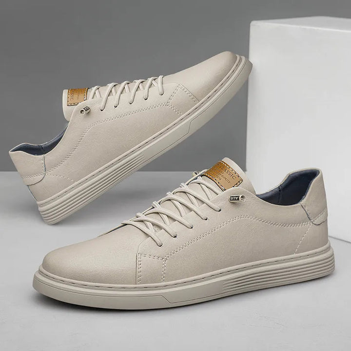 Hållbara veganska sneakers för både herr och dam. Bekväma och mångsidiga vardagsskor.