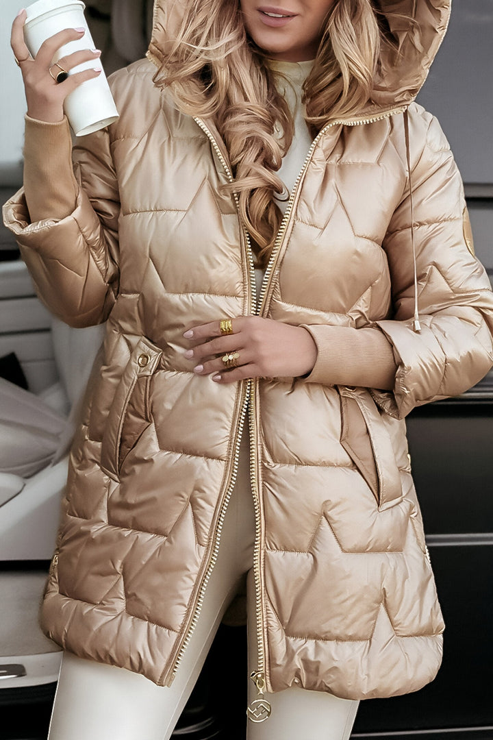 Elegant damjacka med lyxig stil, perfekt som festjacka eller stilrent ytterplagg. Höst- och vinterjacka.