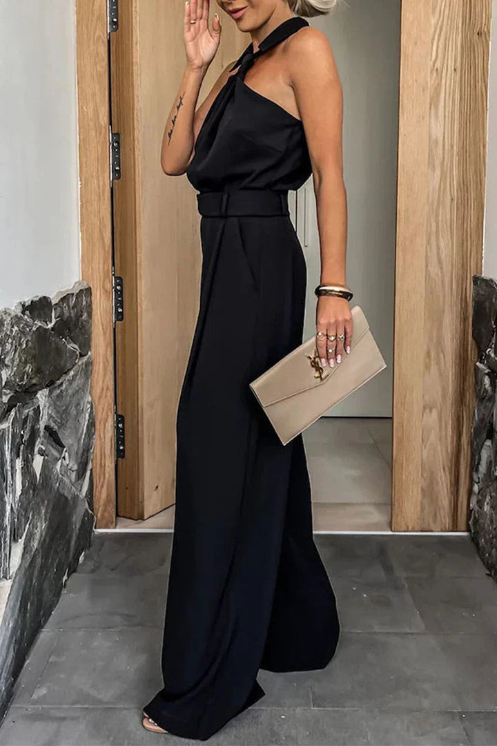 Trendig rosa byxdress för kvinnor i en skön passform, perfekt för vårens mode och lediga dagar.