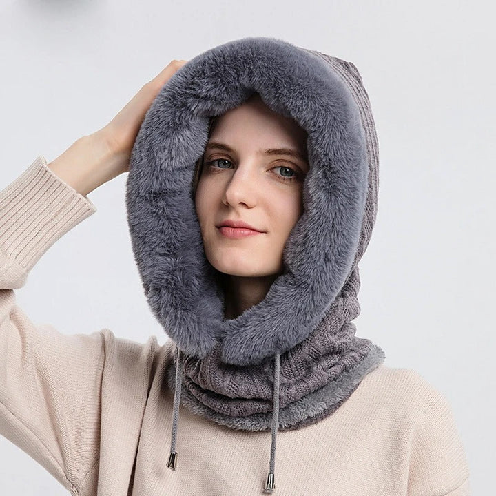 Dam balaklava set, trendig damaccessoar som kombinerar funktionalitet med modern vinterstil.