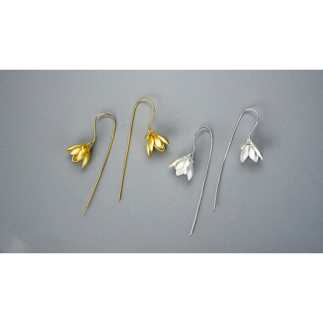 Allergivänliga blomörhängen, hängande smycken för kvinnor som söker elegans och stil för fest.