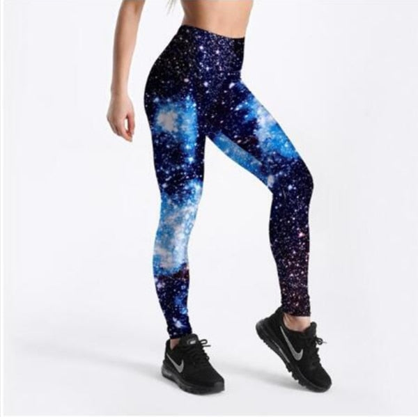 Damleggings med galaxmönster, bekväma och mönstrade, idealiska för vardagsmode och sportmode.