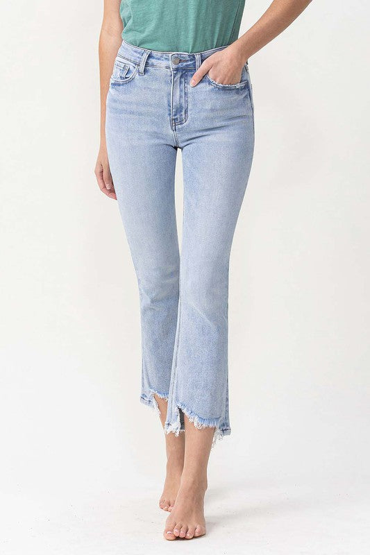 Trendiga kick flare jeans för kvinnor i ljus denim, hög midja stil