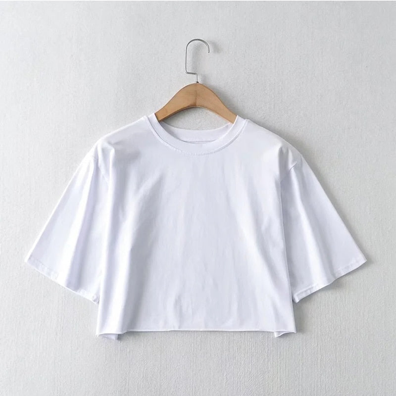 Vardags dam croptop, lätt och luftig för sommaren. Lös passform ger bekväm stil.