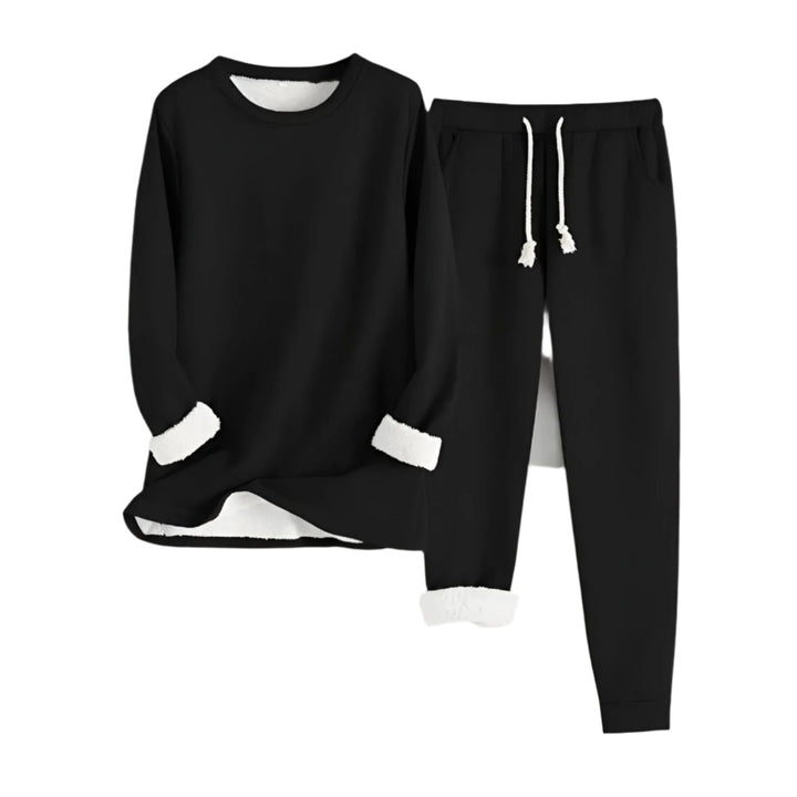 Dam loungewear set i mjuk polyesterblandning, oversized passform, perfekt för avkoppling hemma.