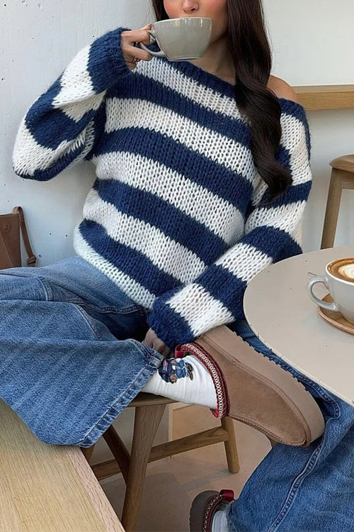 Bekväm dam pullover i randig design med drop shoulder, idealisk som lagerplagg vår och höst.