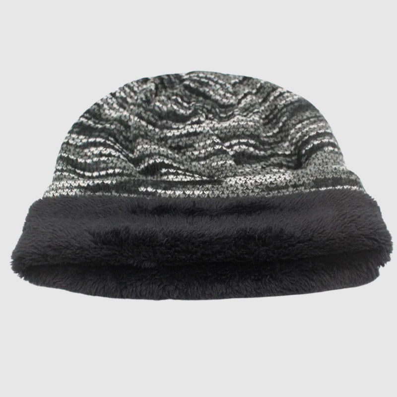 Randig dammössa för vinter, både varm & trendig. Mjuk fleece gör den till en bekväm stilren accessoar.