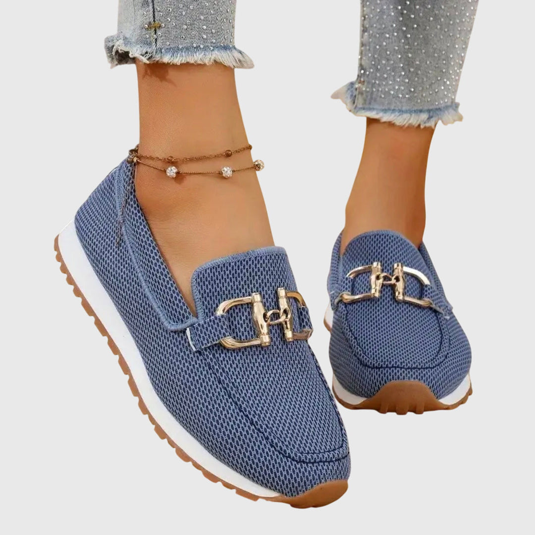 Eleganta dam loafers i slip-on design, idealiska för komfortabel vardagsbruk & fritid.