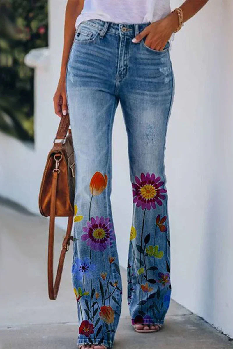 Stilrena dam jeans med normal passform och subtil blommig ficka