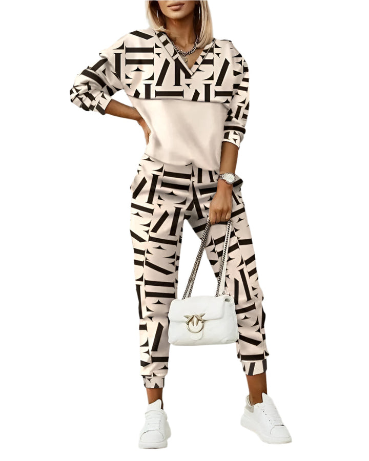 Damernas monogram joggingset med trendig croppad topp och bekväma joggers för hög midja.