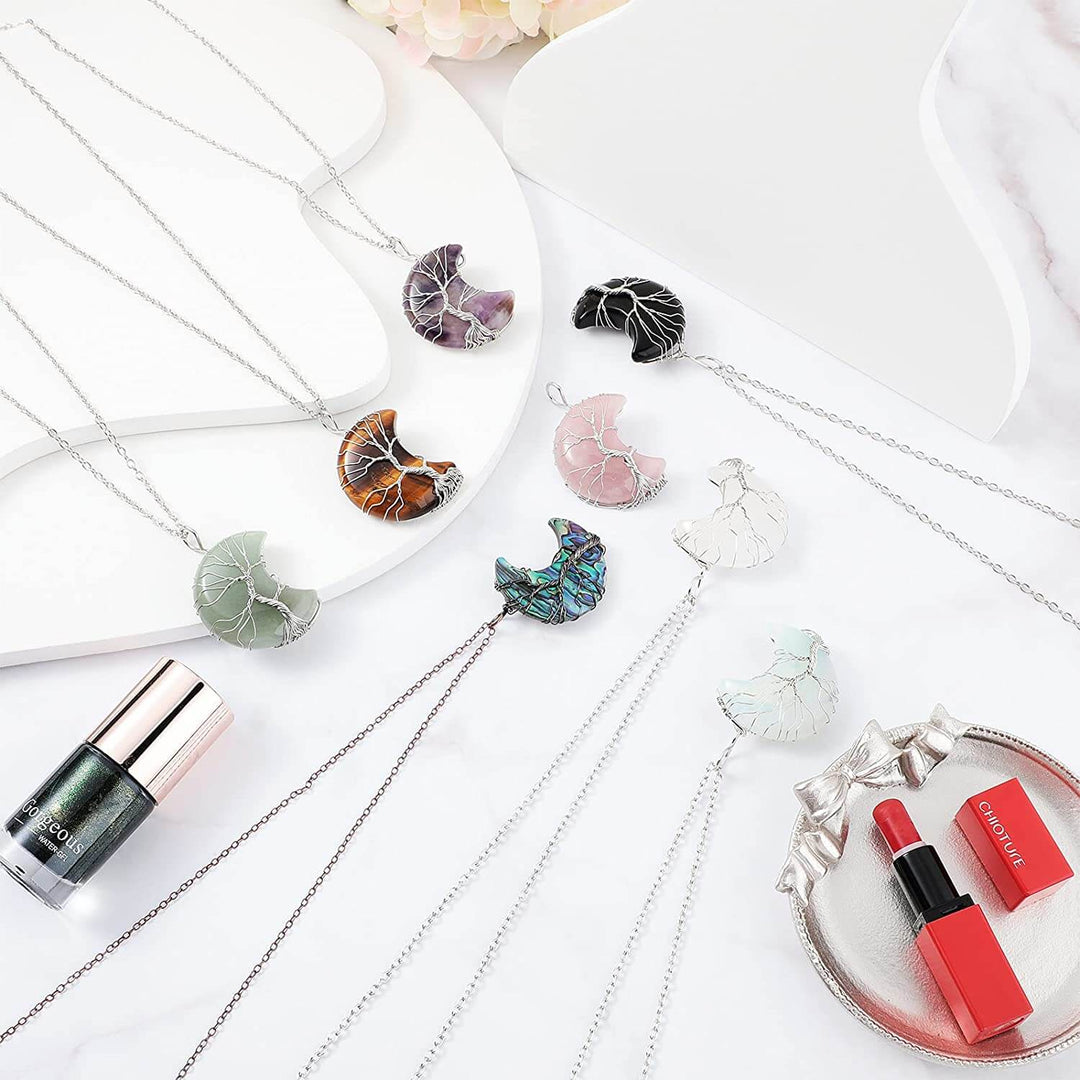Andligt presenttips: ett damhalsband med Livets träd, halvmåne och äkta naturstenar, för chakra.