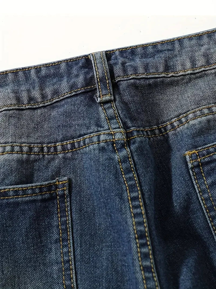 Trendiga damjeans med hög midja för kvinnor, idealiska för en bekväm och stilren look under helåret.