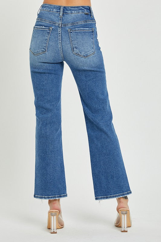 Vardagsjeans för kvinnor, mörk denim, hög midja, raka ben – essentiella för garderoben.