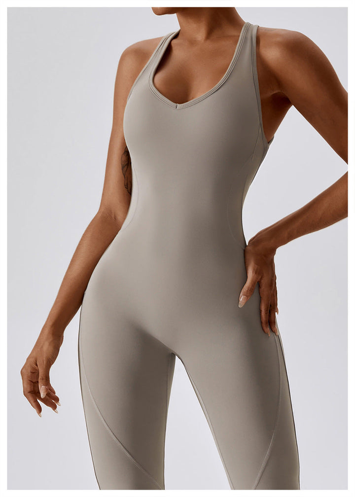 Lätt & luftig damjumpsuit V-hals, getailleerad. Idealiska vår- & sommarkläder för yoga & fitness.