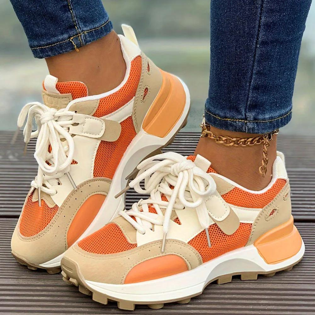 Vardagsskor: Dam sneakers med färgblock, bekväm plattformssula och snörning för långa dagar.