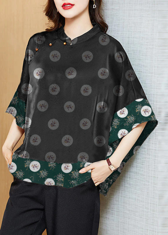 Unik vintage damskjorta med asymmetrisk design, batwingärm och stilren krage