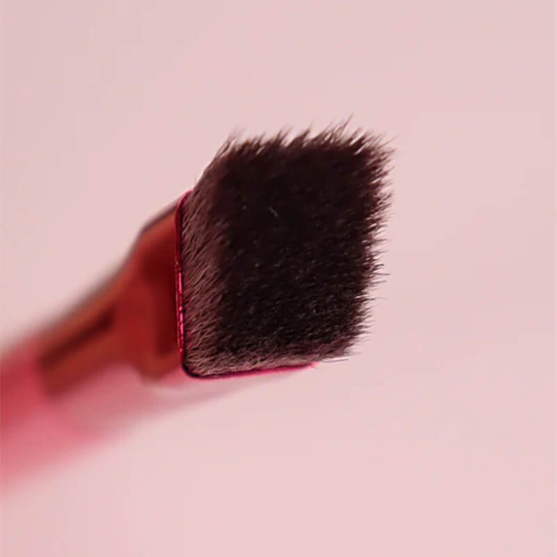 Mångsidig makeupborste i svart för ögonkonturering. Idealisk för professionella sminkningar och vardagsbruk.