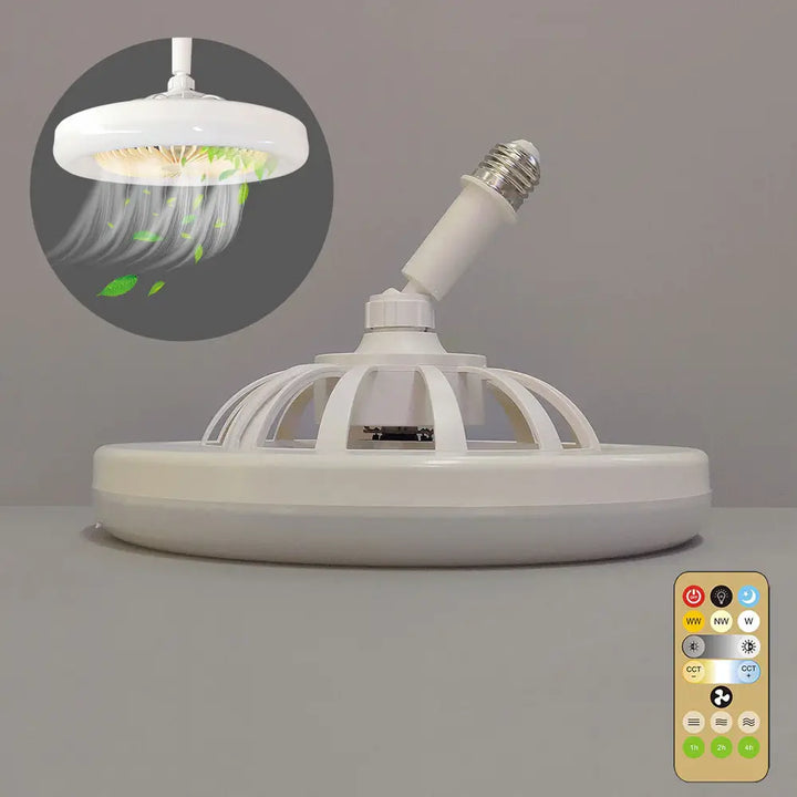 Fläktlampa i taket med 360° rotation aktiverad, ger jämn luftfördelning och anpassningsbar belysning.