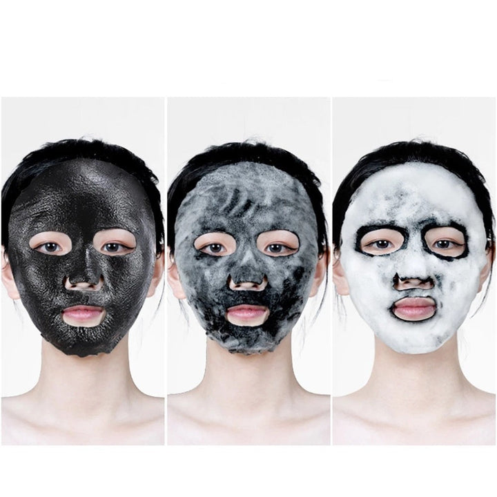 Bubbelmask mot pormaskar och oren hy. Ger ansiktet en djuprengörande detoxbehandling med lyster.