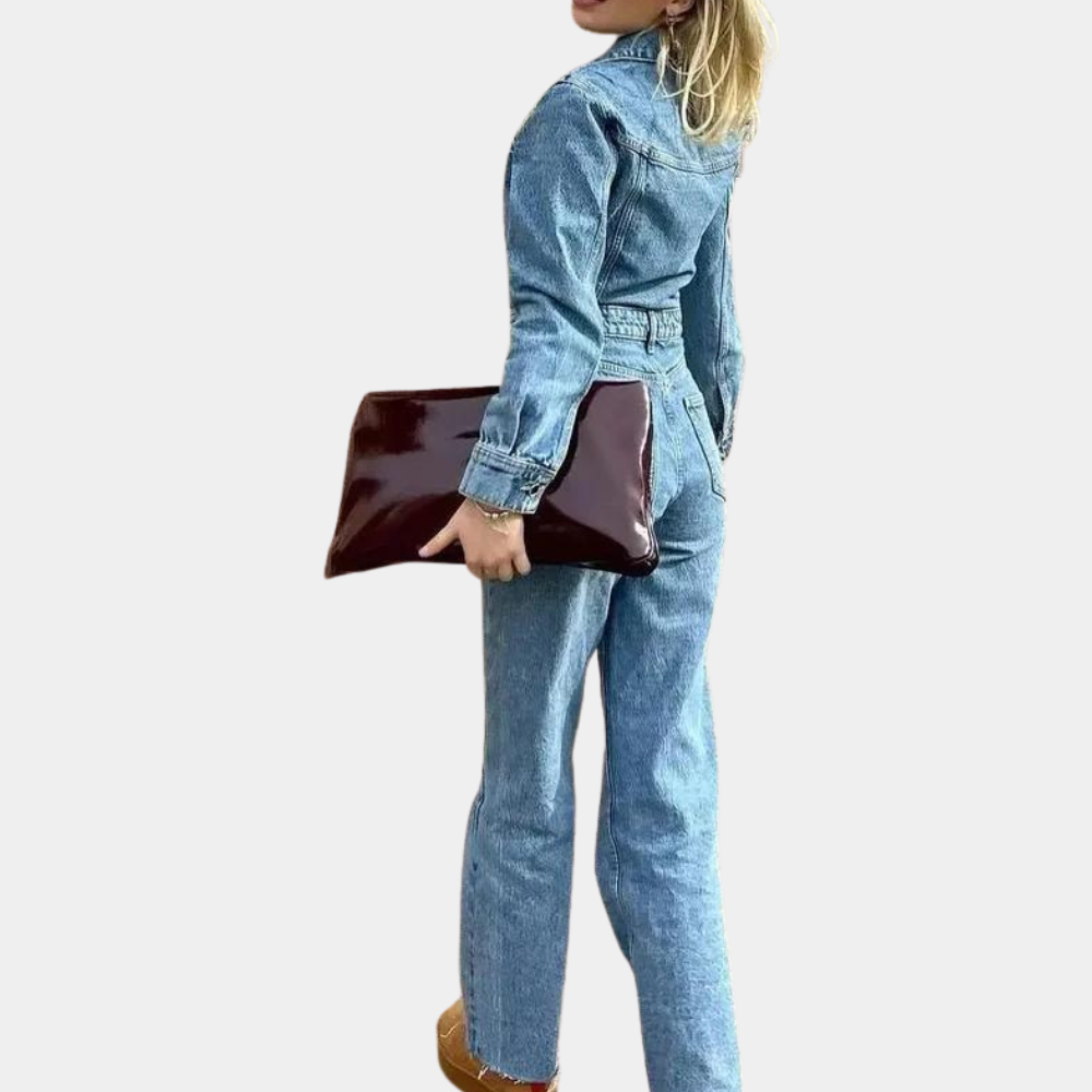 Chic långärmad dam jumpsuit i blått med rakben. Tidlös och elegant design för kvinnokläder, passande för alla säsonger.