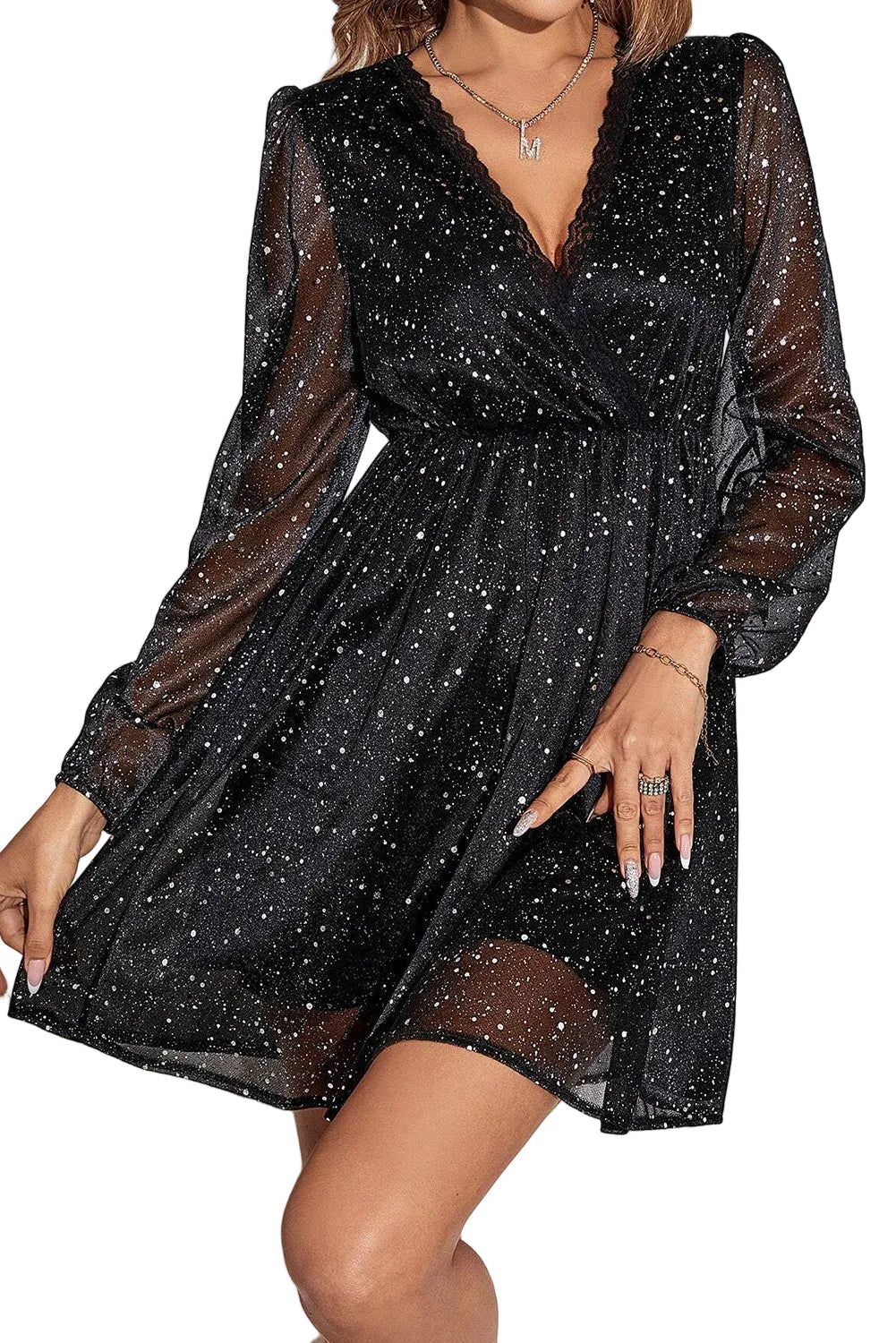 Elegant dam festklänning med glitter, omlott V-ringning. En perfekt kvällsklänning för speciella tillfällen.