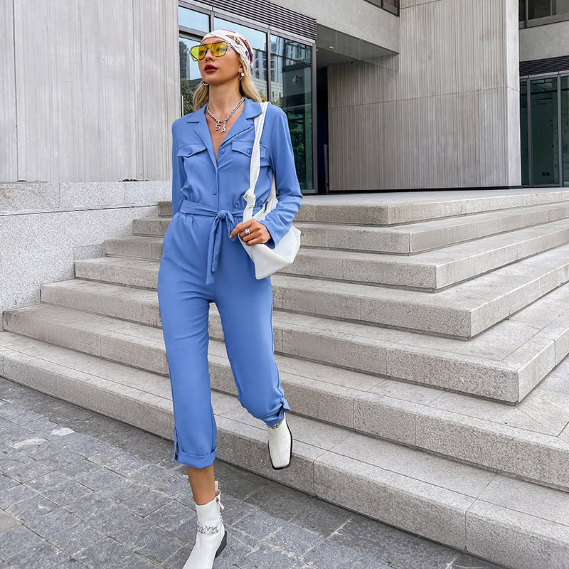 Jumpsuit för dam med elegant passform & långa ärmar. Mångsidig för professionell klädsel eller kvällar.