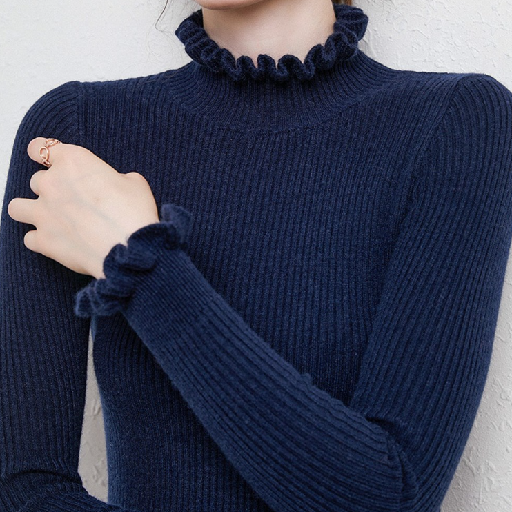 Mångsidig dam turtleneck tröja som passar elegant vardagsstil. Varm och mysig för höst och vinter.