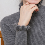 Grå