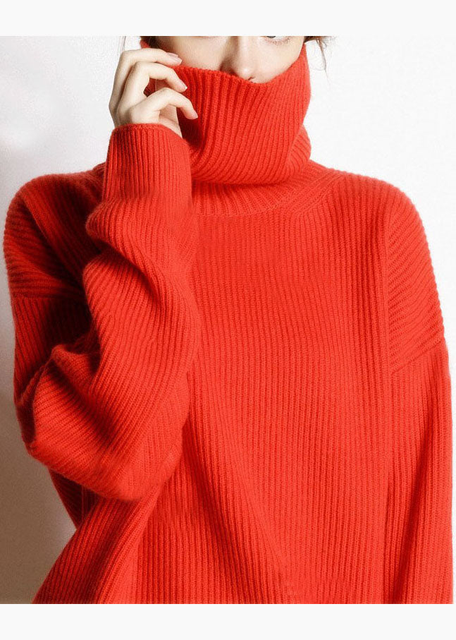 Mångsidig elegant dam turtleneck tröja i lös passform för stilfulla vinter- och höstoutfits.