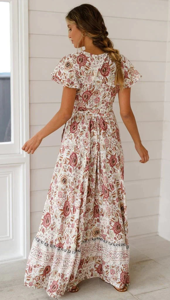Tidlös vintage bomulls maxiklänning för dam. En elegant vårklänning, sommarklänning eller bekväm festklänning.