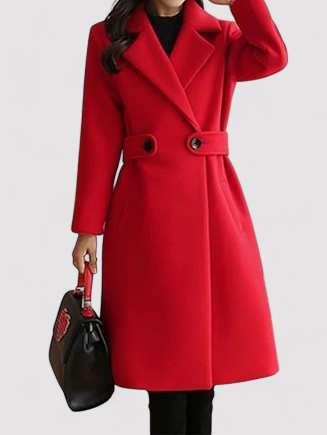 Stilfull brun damkappa, elegant vinterplagg med bälte för kvinnor som söker både värme och mode.